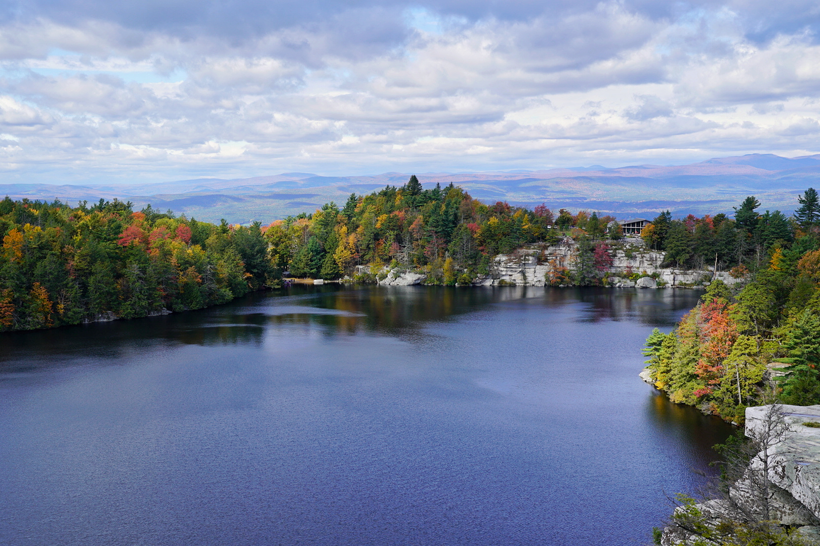 Fall Foliage Trip to Lake Minnewaska State Park