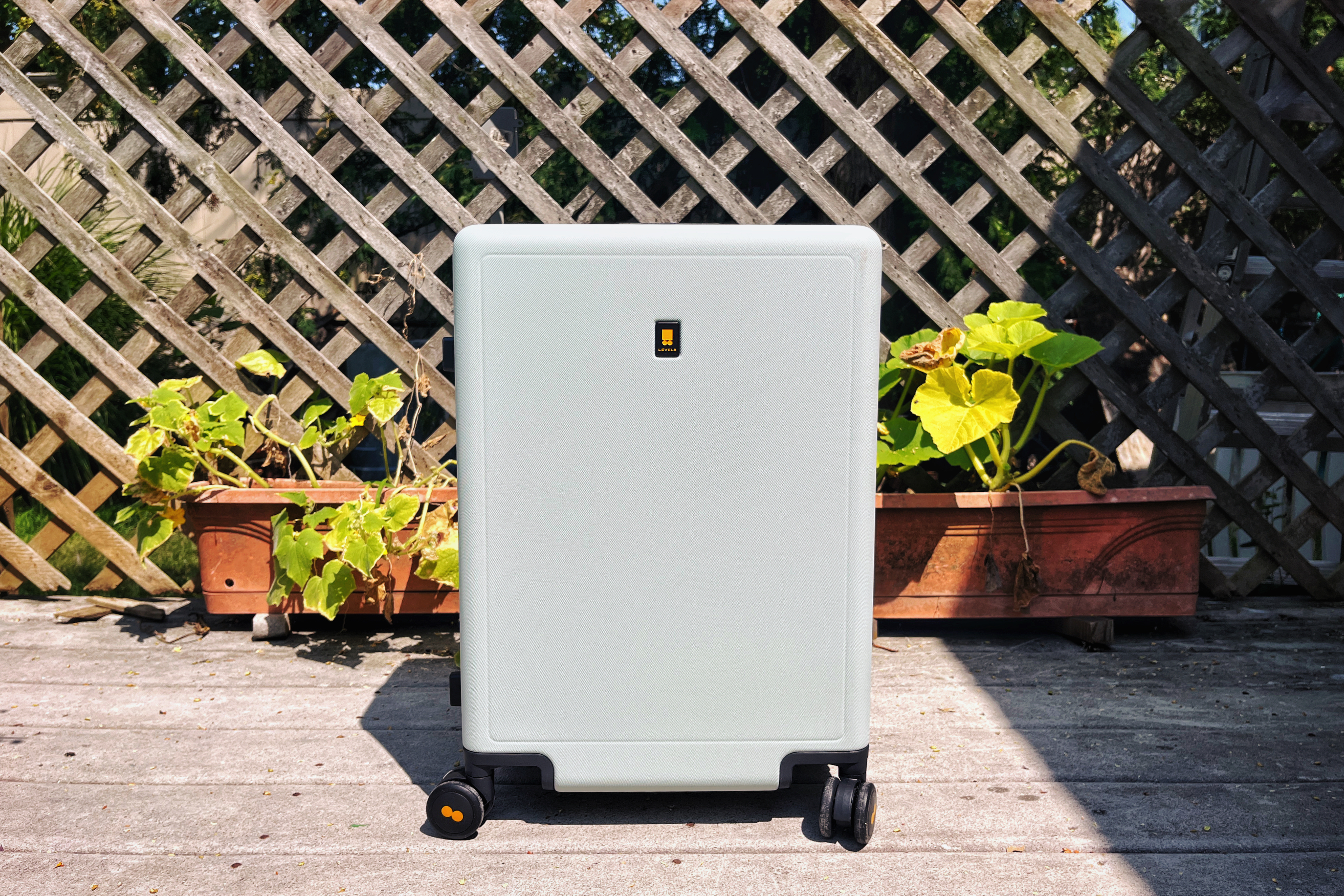 LEVEL8 Luggage Review: Switching from Backpacks to Rollercases
